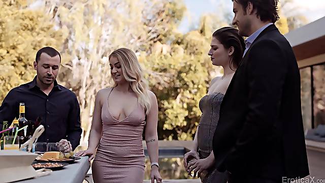 Smooth lovemaking in the bed with natural boobs Kenzie Madison