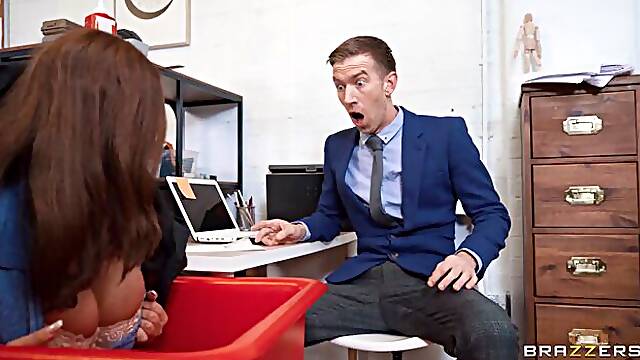 Stylish Amber Jayne and Coco Rainss big cock sex