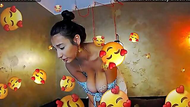 SkyV downblouse blue-white top