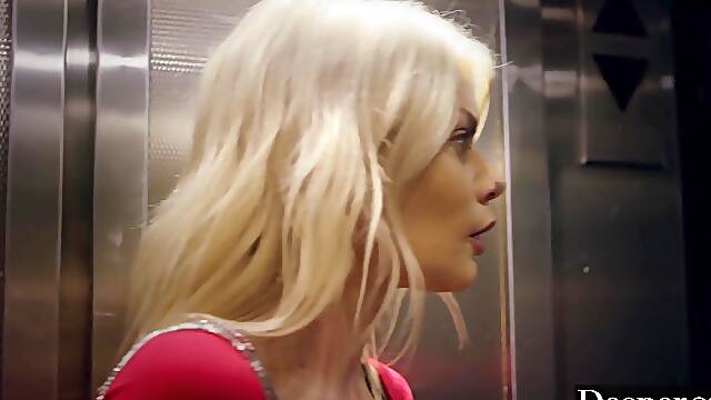 Deeper. Twinlike Blondes Riley & Elsa Have Intense 3Way - Elsa Jean