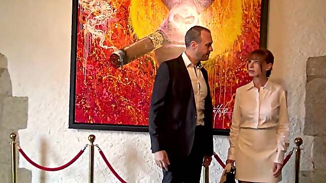 Aging whore is going to take a nice hard cock