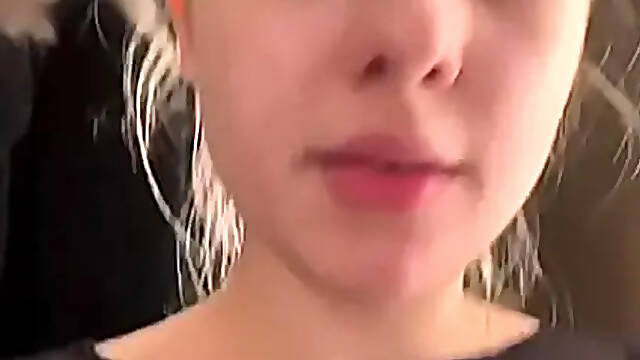 Blowjob in the Changing room