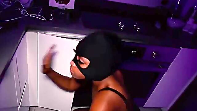 Min S - Sloppy Fantasy - Broke In Lookin For Sumthin To Suck On