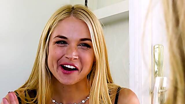 Sarah Vandella X Mackenzie Moss