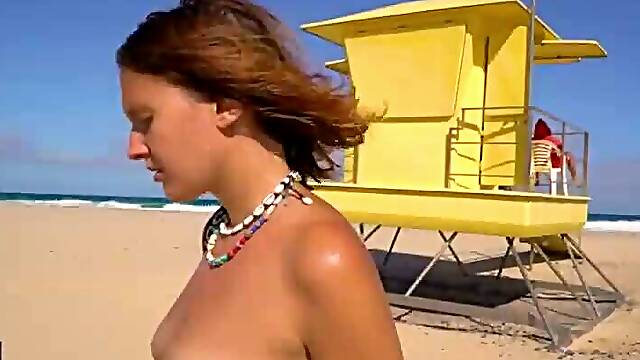 Italian girl gets fucked by the lifeguard on the beach