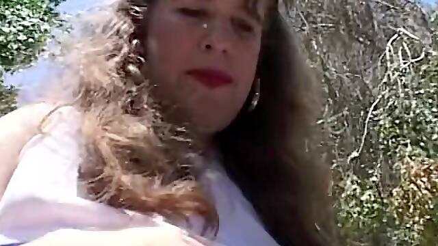 Plump cheerleader sucks and bangs large dong