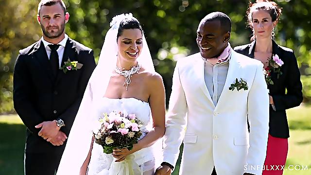 Romantic FFM interracial threesome with Kira Queen and Canela Skin