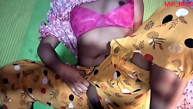 Indian 18+ Dirty Girl Mili Riding Police Big Cock She Cum Twice on His Cock