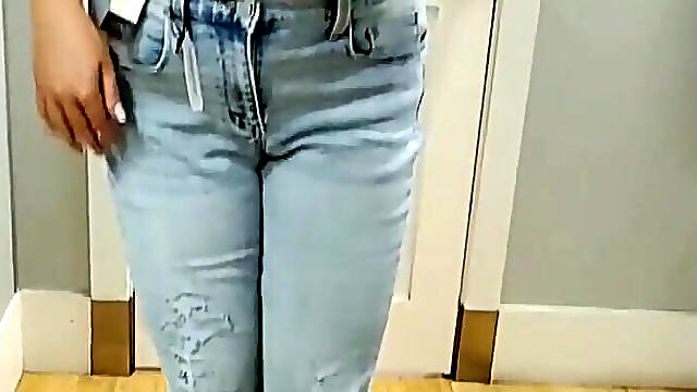 Topless in Jeans