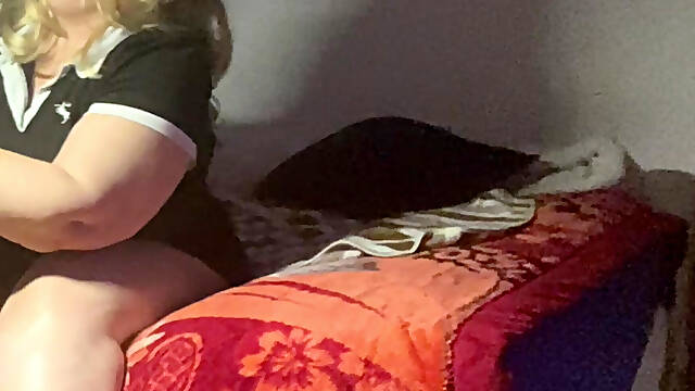 Mature Handy GILF Slowly Oil Massage BBC, Stepson's Friend Stays at My House and I End up with His Cum in Her Mouth