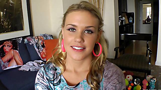 Closeup video of a sexy babe getting her ass stretched - compilation
